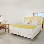 Aromar Hotel 4*