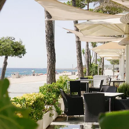 Aromar Hotell 4*