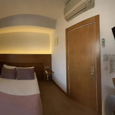 Otel Aromar 4*
