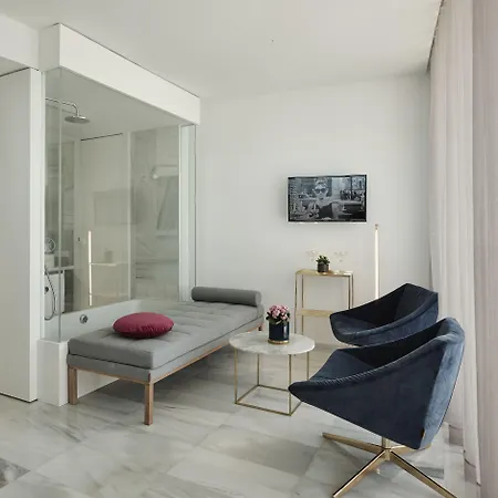 Otel Aromar 4*